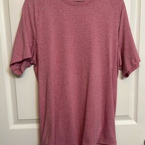 Lululemon License to Train Heathered Red Short Sleeve Tee Medium